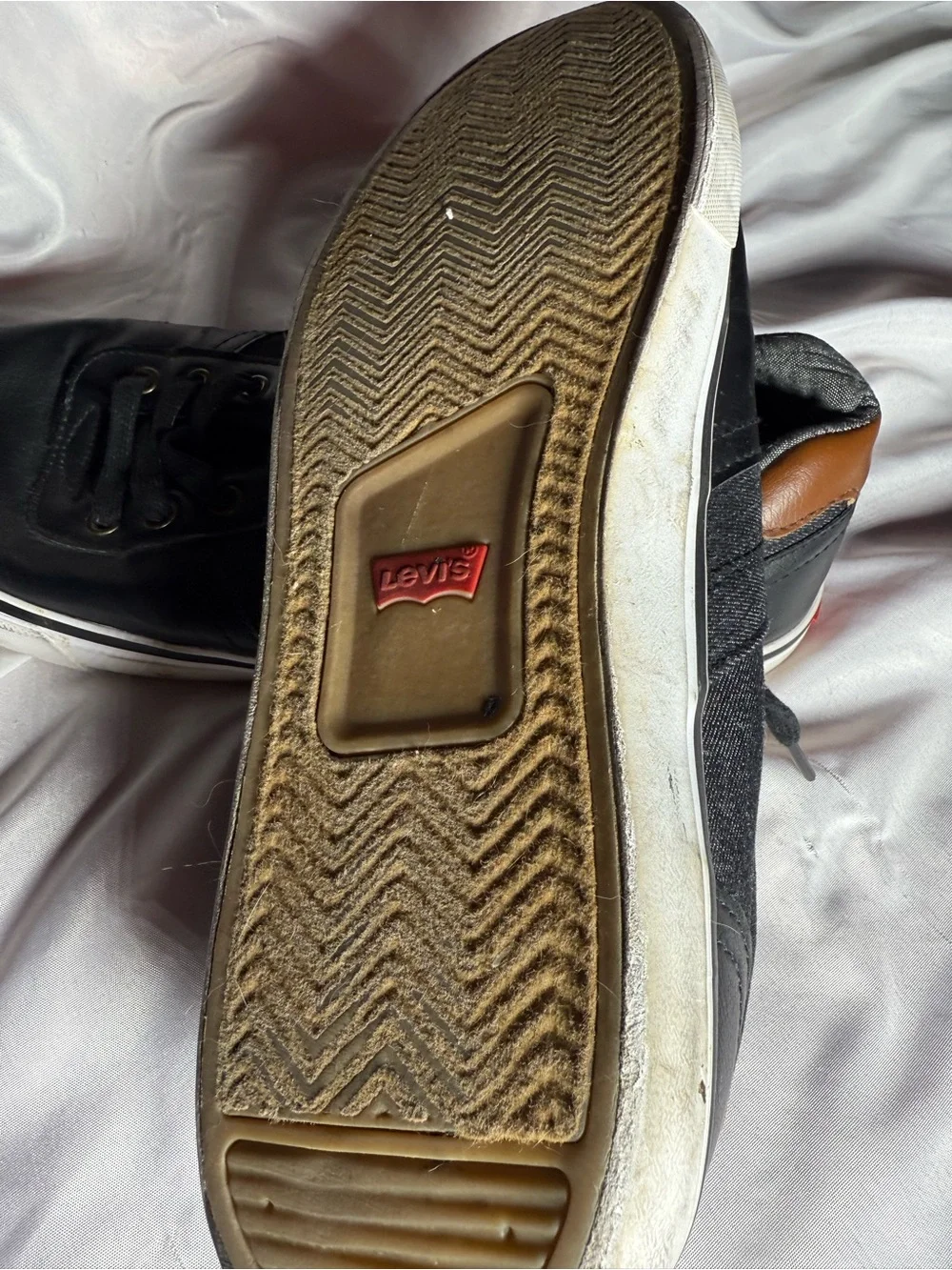 Levi's Black and Brown Low-Top Lace-Up Sneakers- size 11